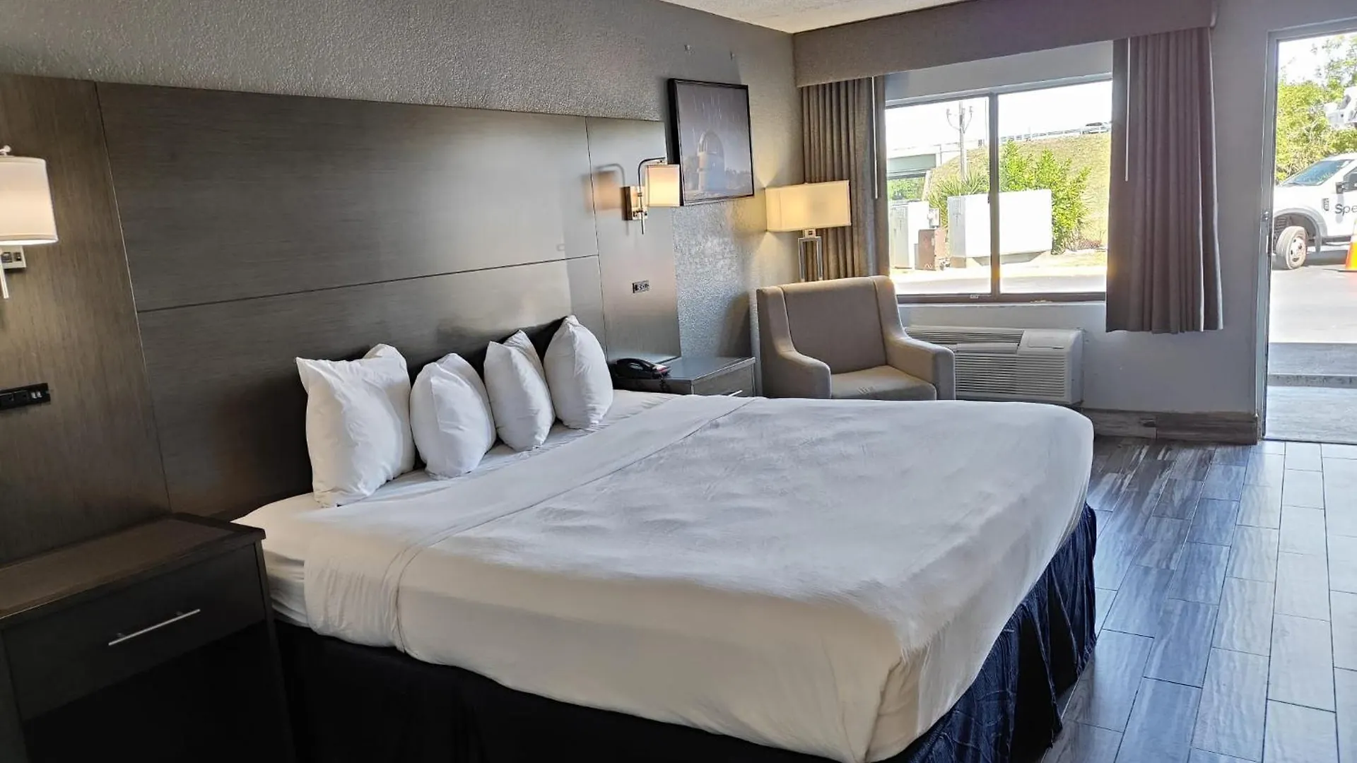 Baymont By Wyndham Orlando East Hotel Alafaya