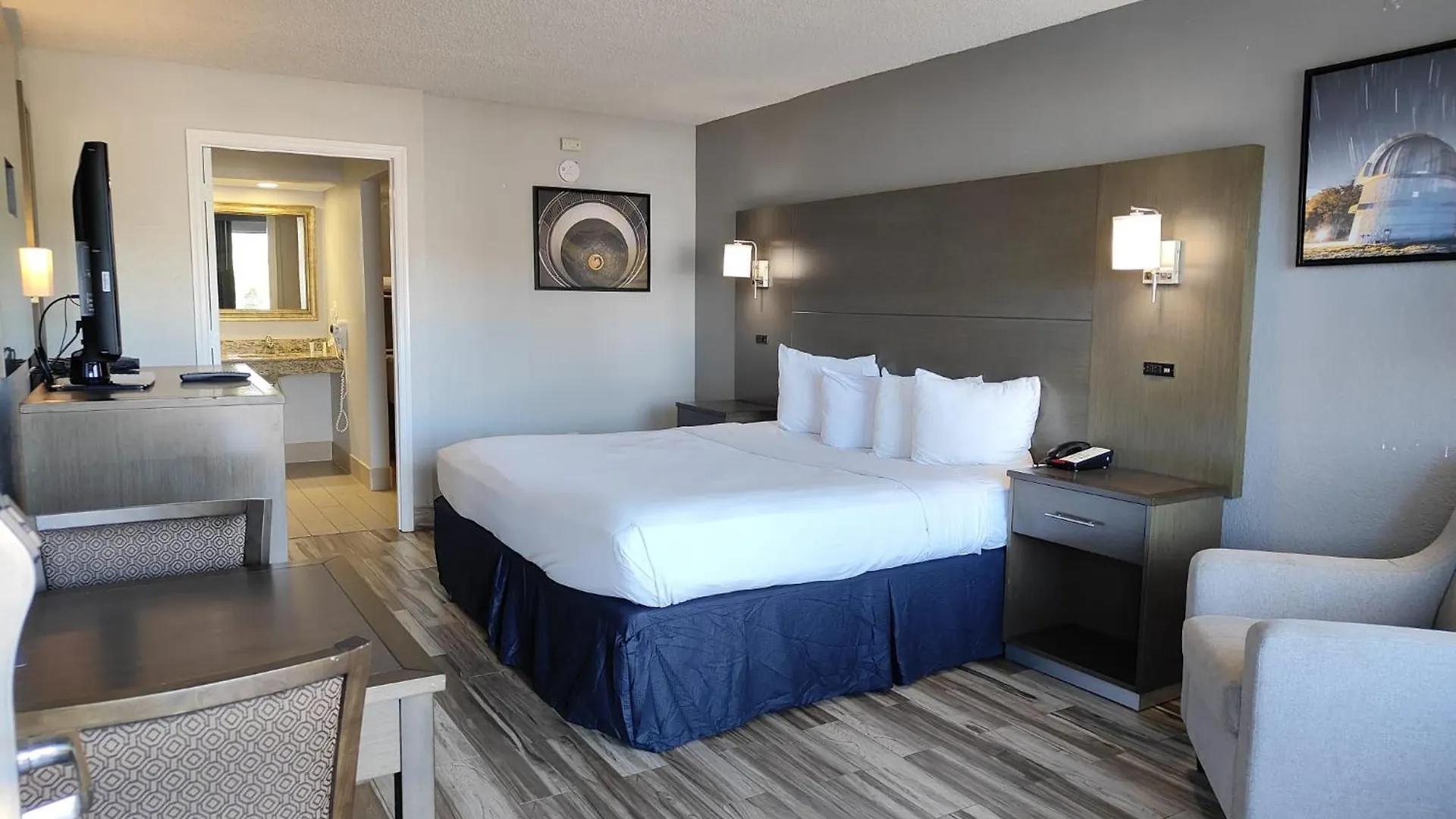 Baymont By Wyndham Orlando East Hotel Alafaya