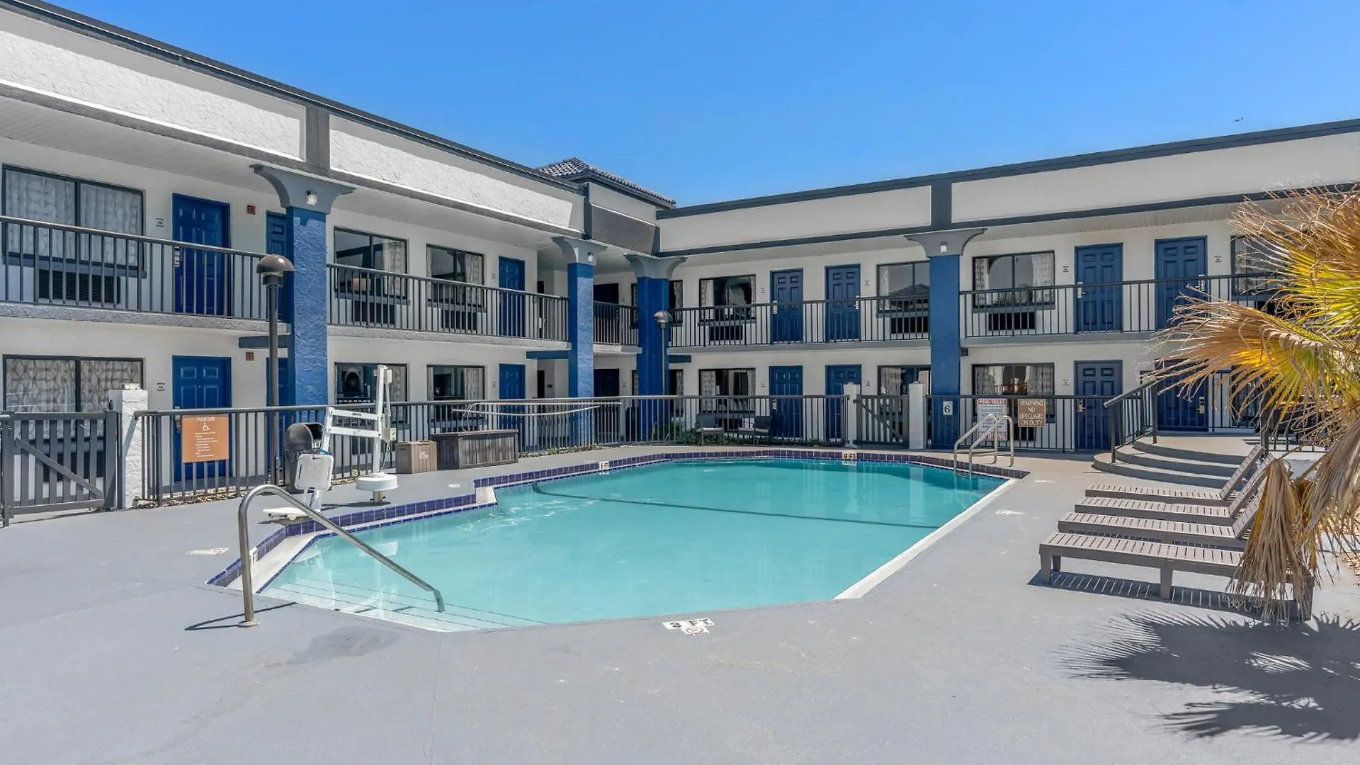 Baymont By Wyndham Orlando East Hotel Alafaya