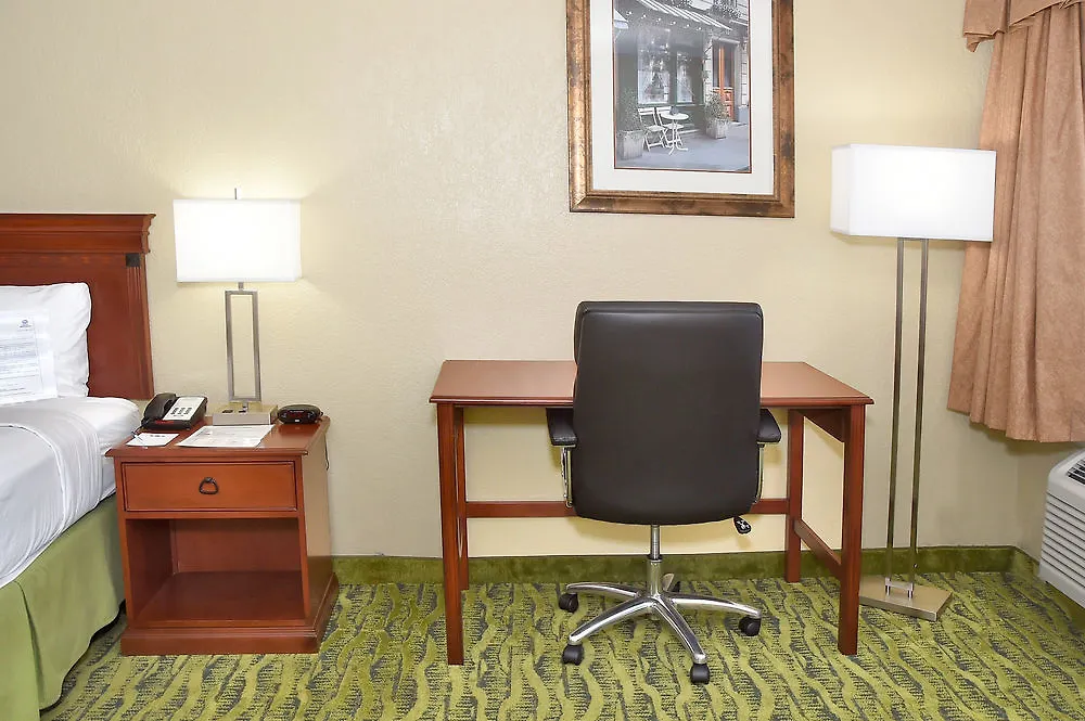 Baymont By Wyndham Orlando East Hotel Alafaya