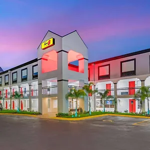 Super 8 By Wyndham Orlando Near Florida Mall Hotel